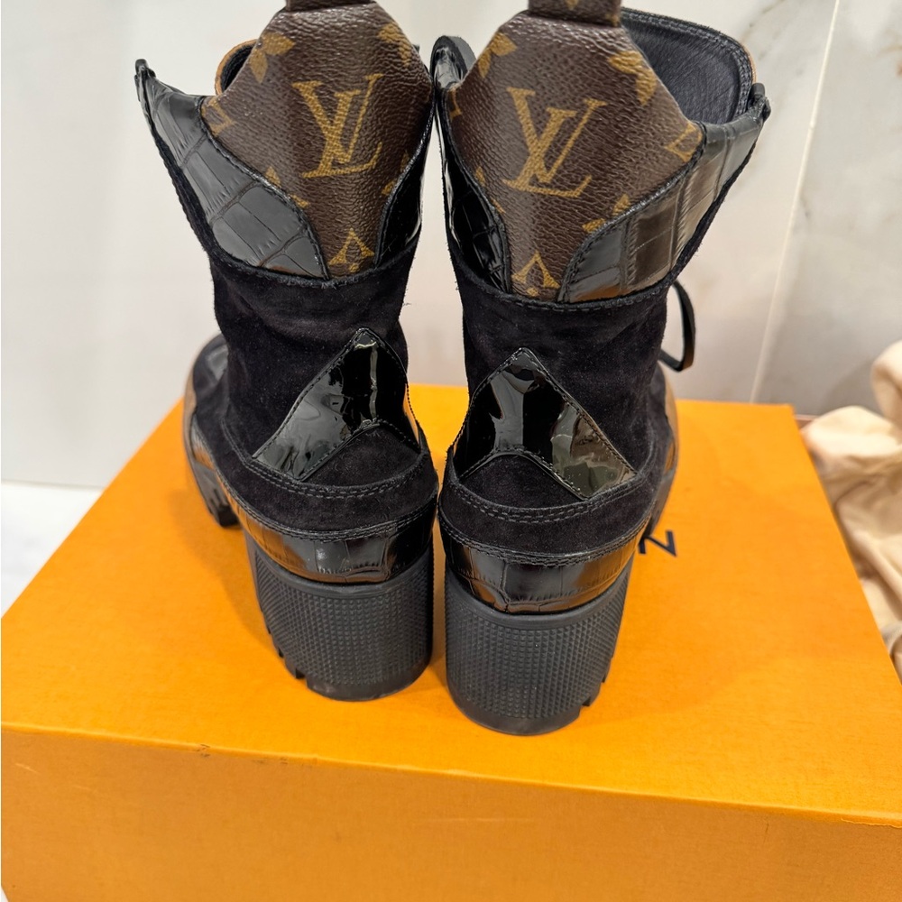 Authentic Louis Vuitton Monogram Combat Boots – Size 36 / US 6 - Picture 9 of 11